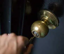 Safe Key Store West Columbia, SC 803-497-9018 Safe Key Store West Columbia, SC 803-497-9018 - 13-Key-Broke-In-Lock